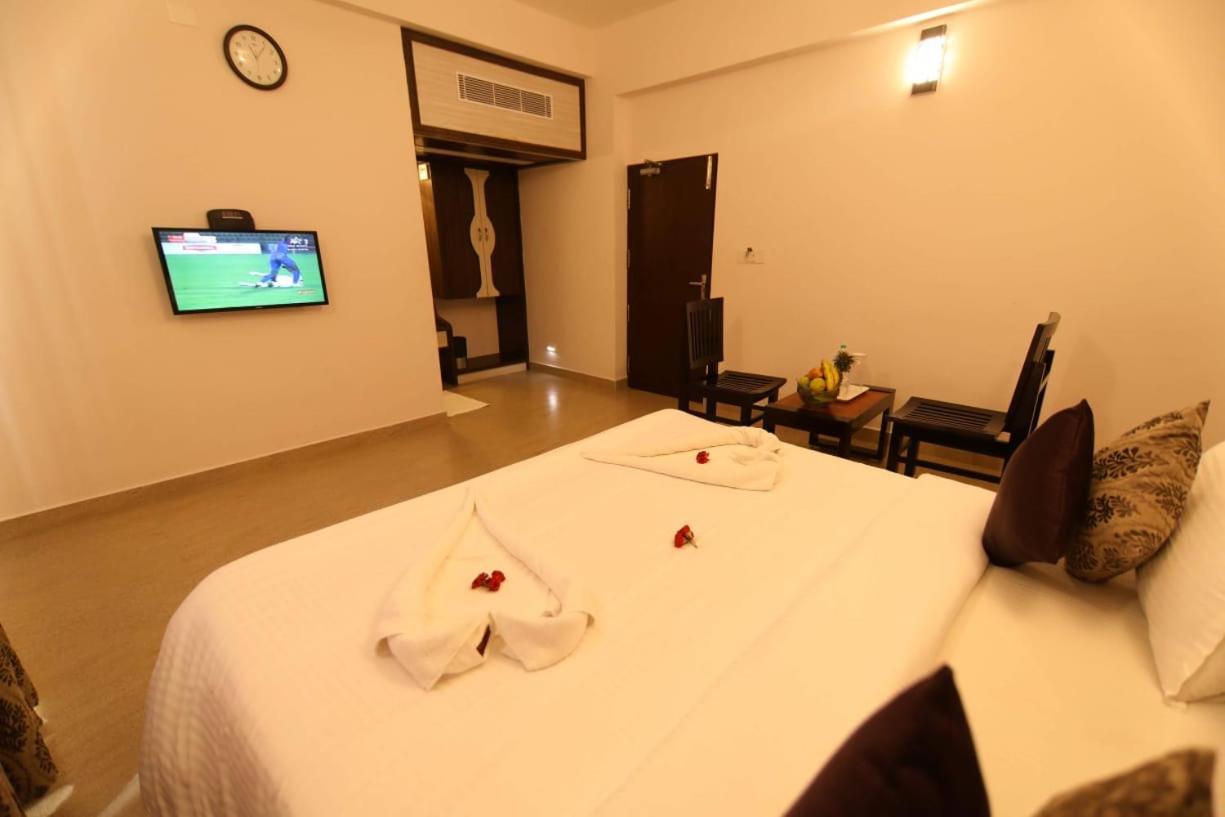 Sri Gnana Vedha Beach Residency Velankanni Exterior photo