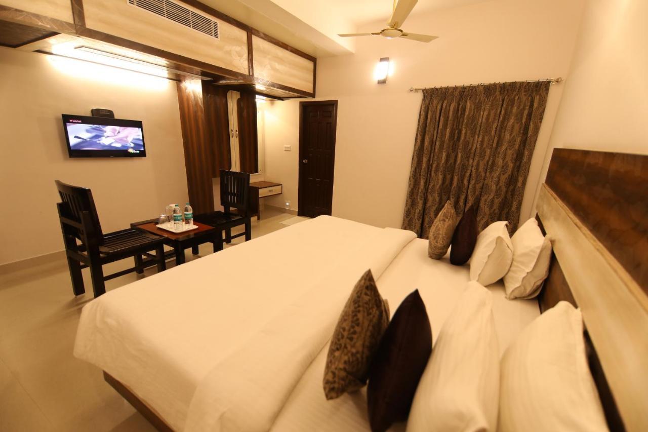 Sri Gnana Vedha Beach Residency Velankanni Exterior photo